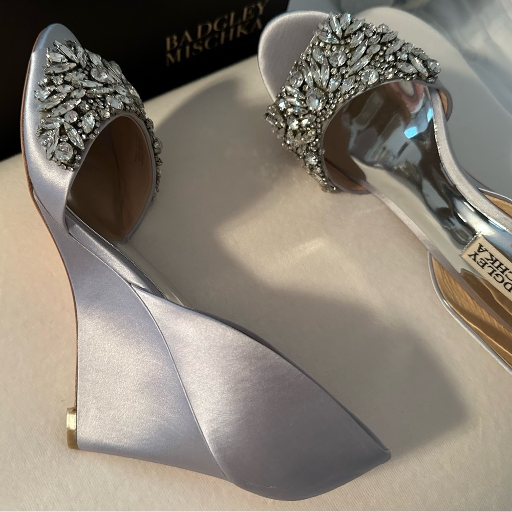Badgley Mischka Silver Heels with Elegant Design